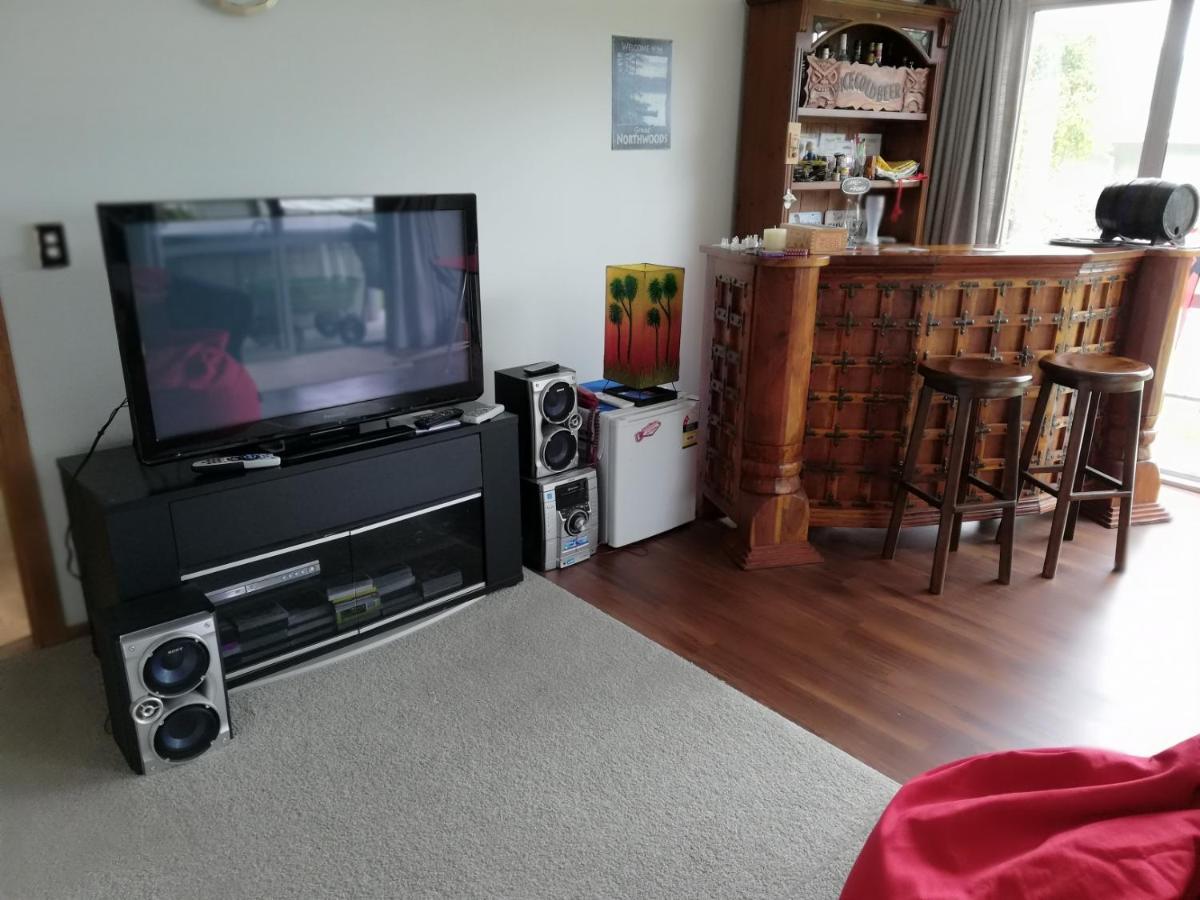Bed and Breakfast Whaka Heights Christchurch Esterno foto